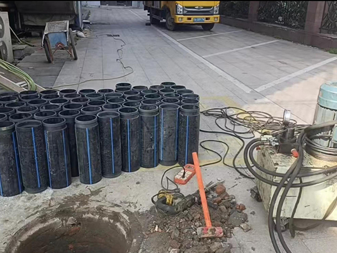 海拉尔PE置换管厂家 DN315置换管 非开挖管短管置换